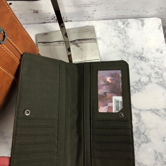 Montana West Aztec Collection Concealed Carry Hobo - Picture 5 of 6